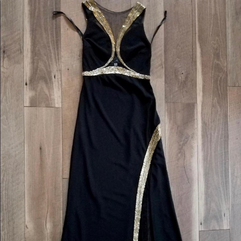 CAMILLE LA VIE Black and Gold Prom Dress - Picture 6 of 8